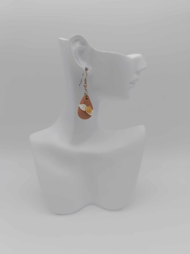 Boucles d'oreilles en porcelaine froide Goutte