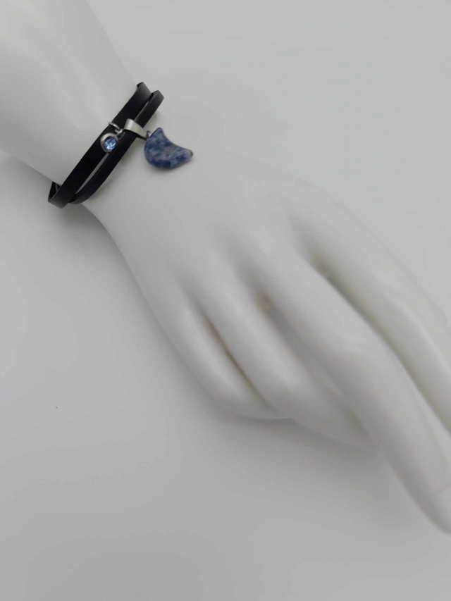 Bracelet double cordon en cuir avec lune en pierre