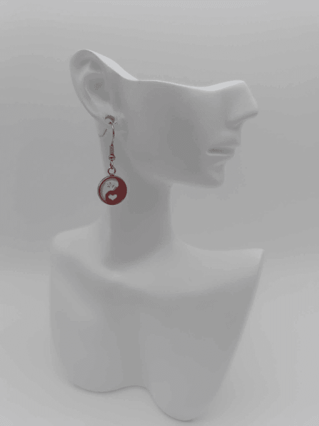 Boucles d&#039;oreilles cabochons Yin et Yang  